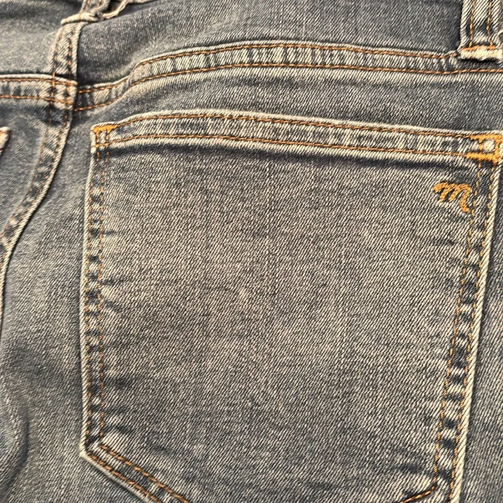 jeans in size 23 • stovepipe - Image 5