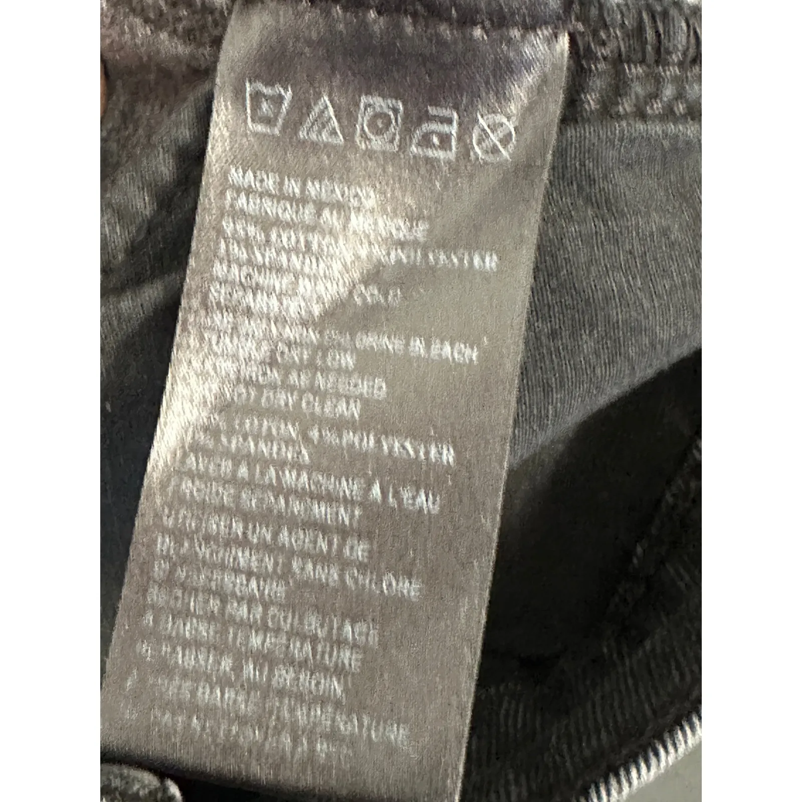 Urban Outfitters BDG Shorts Women 30 Black Denim Tom Girl Mid Rise Cut-Off Jean - Image 4