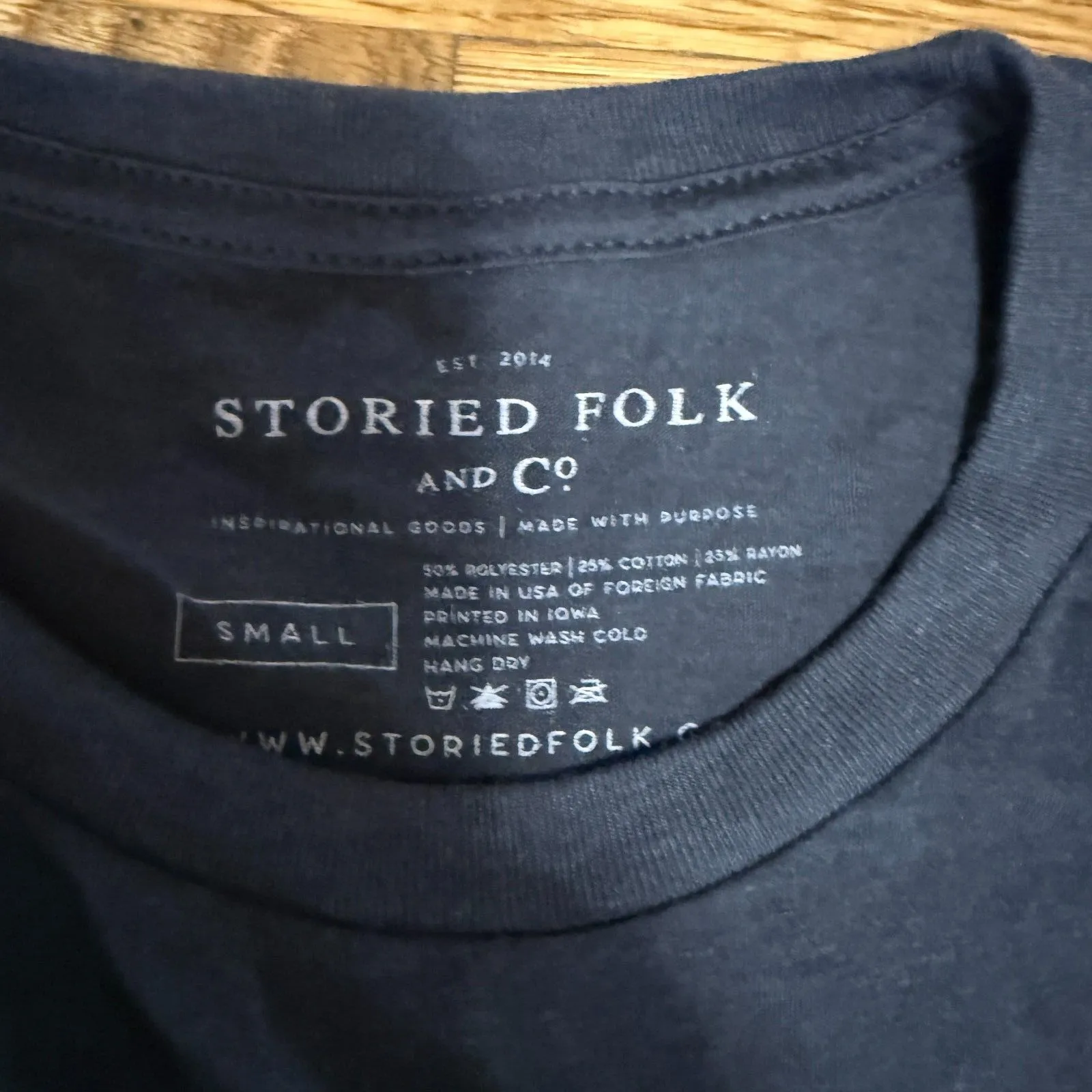 STORIED‎ FOLK & CO. LIVE EVERY DAY TEE | DARK GRAY Small - Image 4
