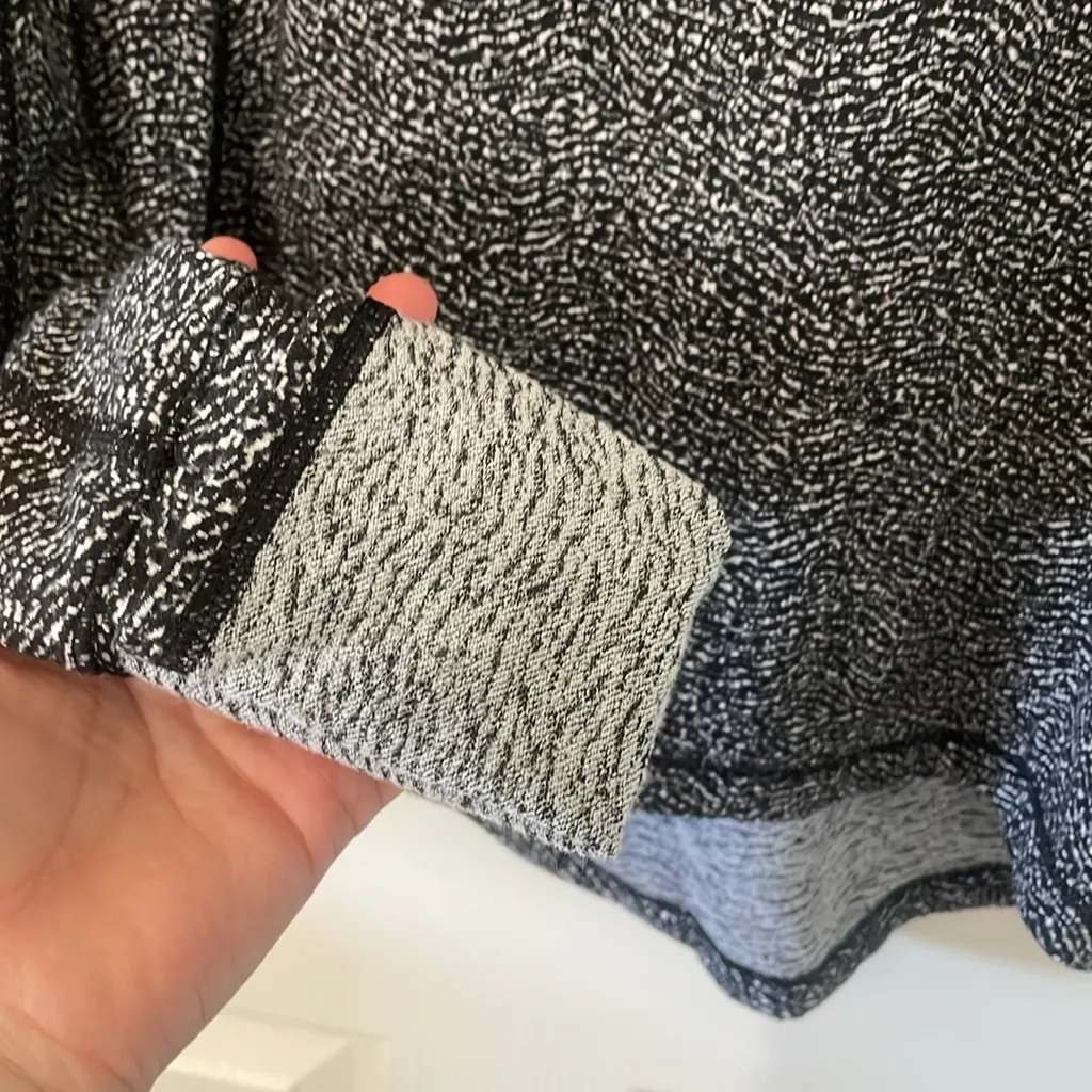 Lululemon Race Your Pace 1/2 Zip Wee Stripe Black Heathered Black Size 6 - Image 7