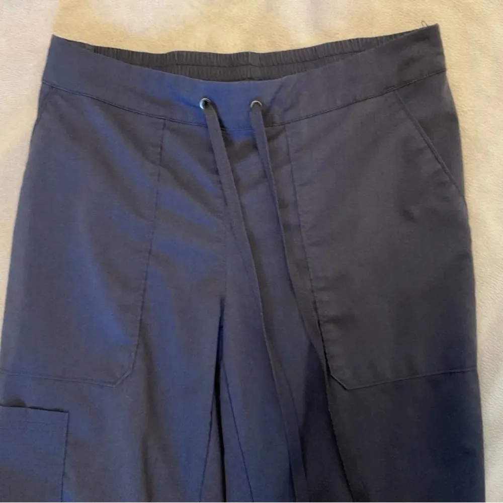 Scrubology Women's Black Drawstring Cargo Pants And Elastic Waust - Image 2