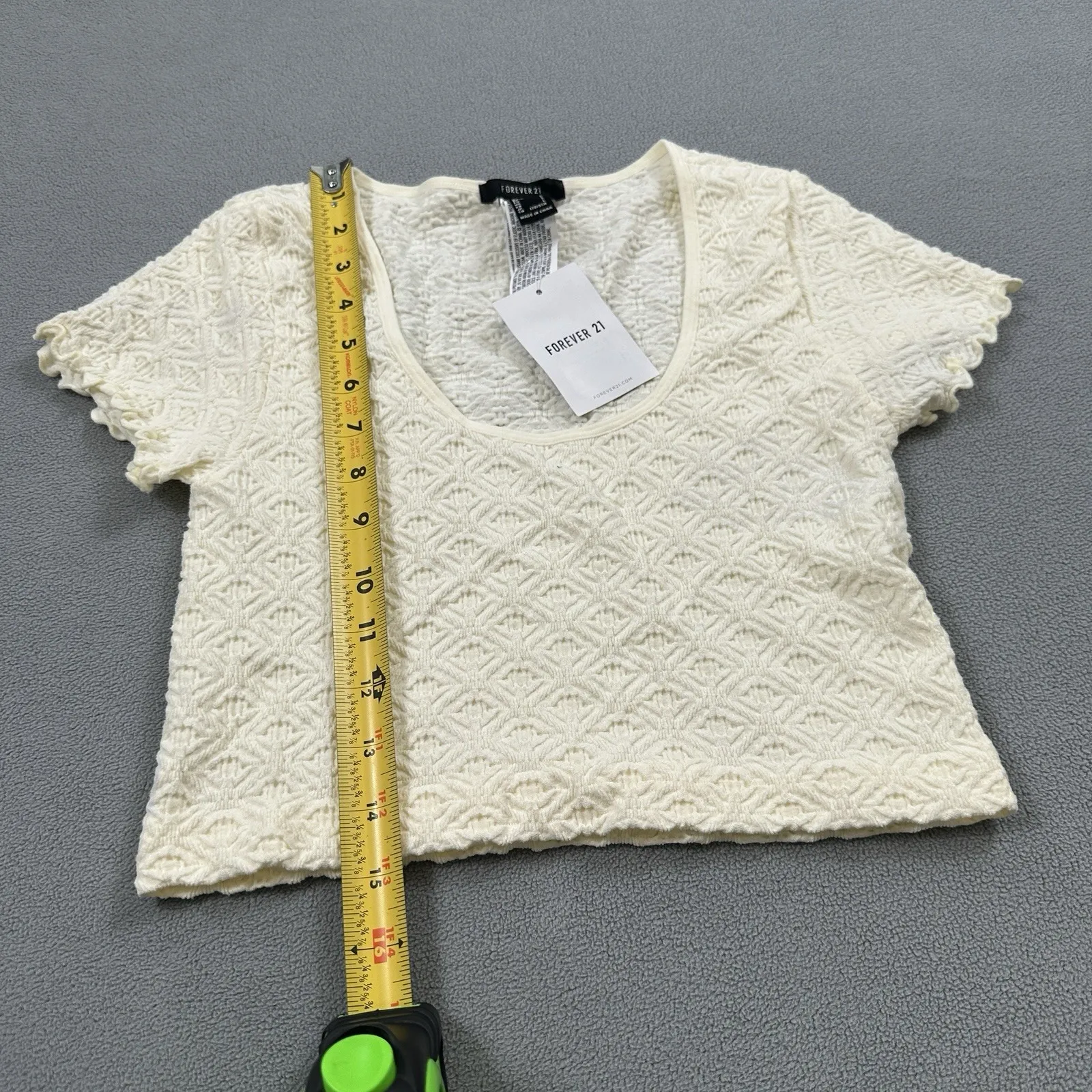 NWT FOREVER 21 Knit Top Shirt L Women Cream Short Sleeve Knit Cropped Cami - Image 5