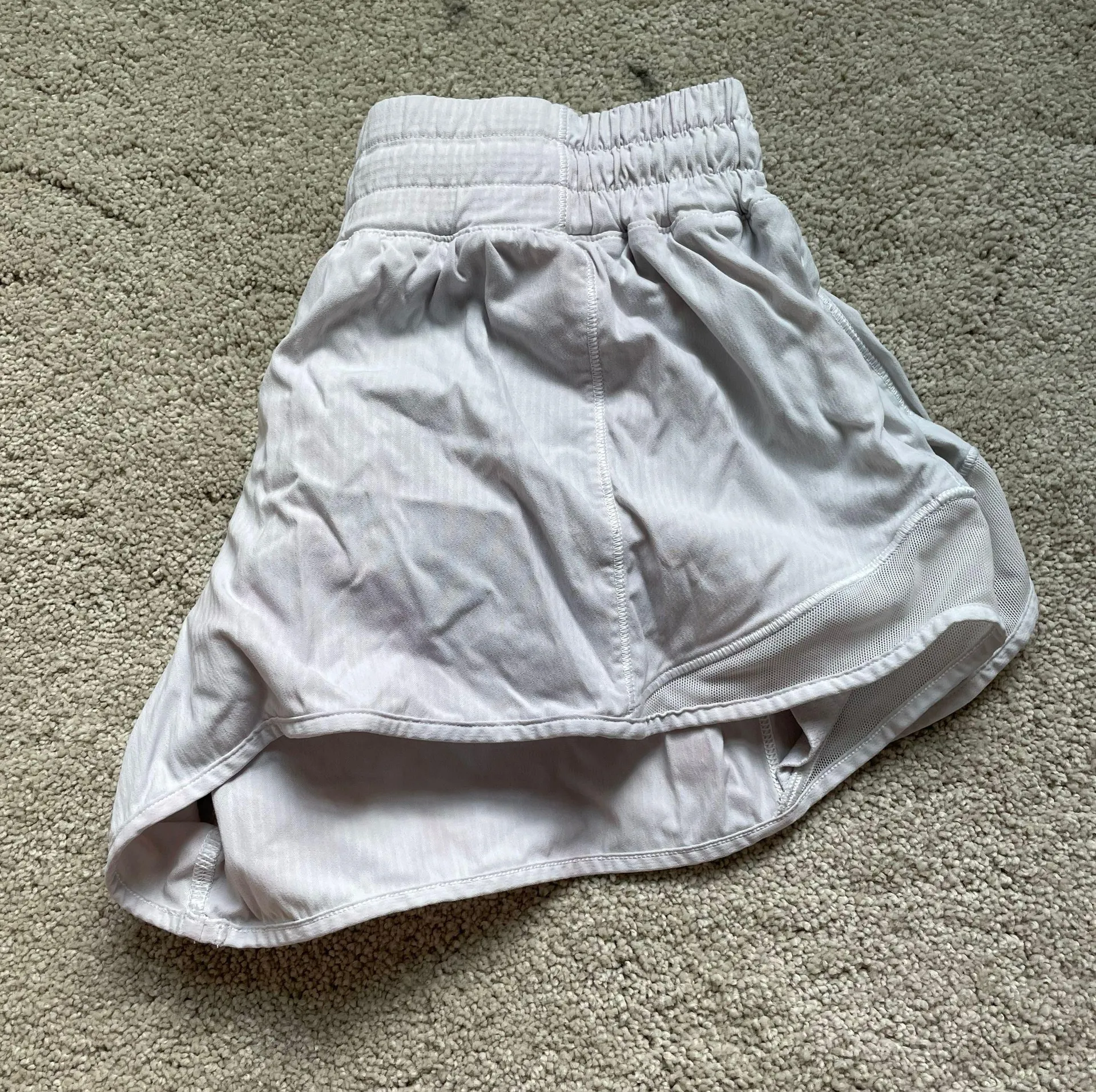 Lululemon Hotty Hot Shorts 2.5” - Image 3