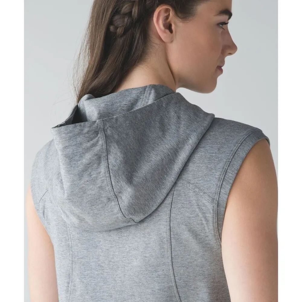 Lululemon Blissed Out Sleeveless Hoodie Womens 6 Heathered Gray Sporty Gym Yoga - Image 14