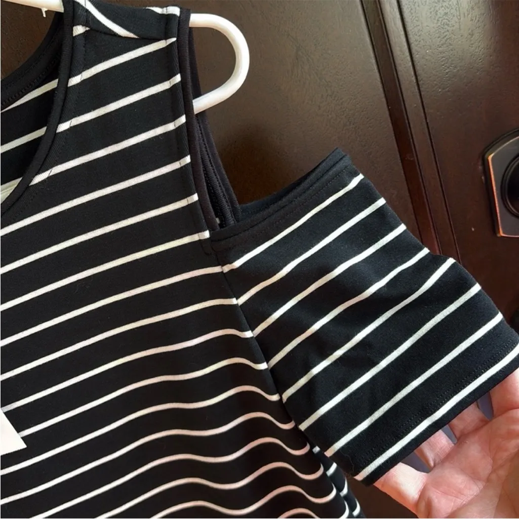 NWT White House Black Market Cold Shoulder Stretch Dress Black White Medium - Image 5