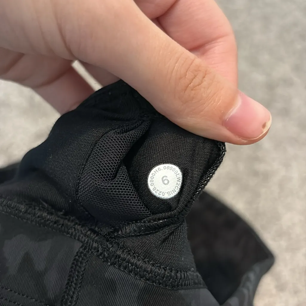 Lululemon Energy Bra High Neck Long Line Camo Gray Black - Image 4