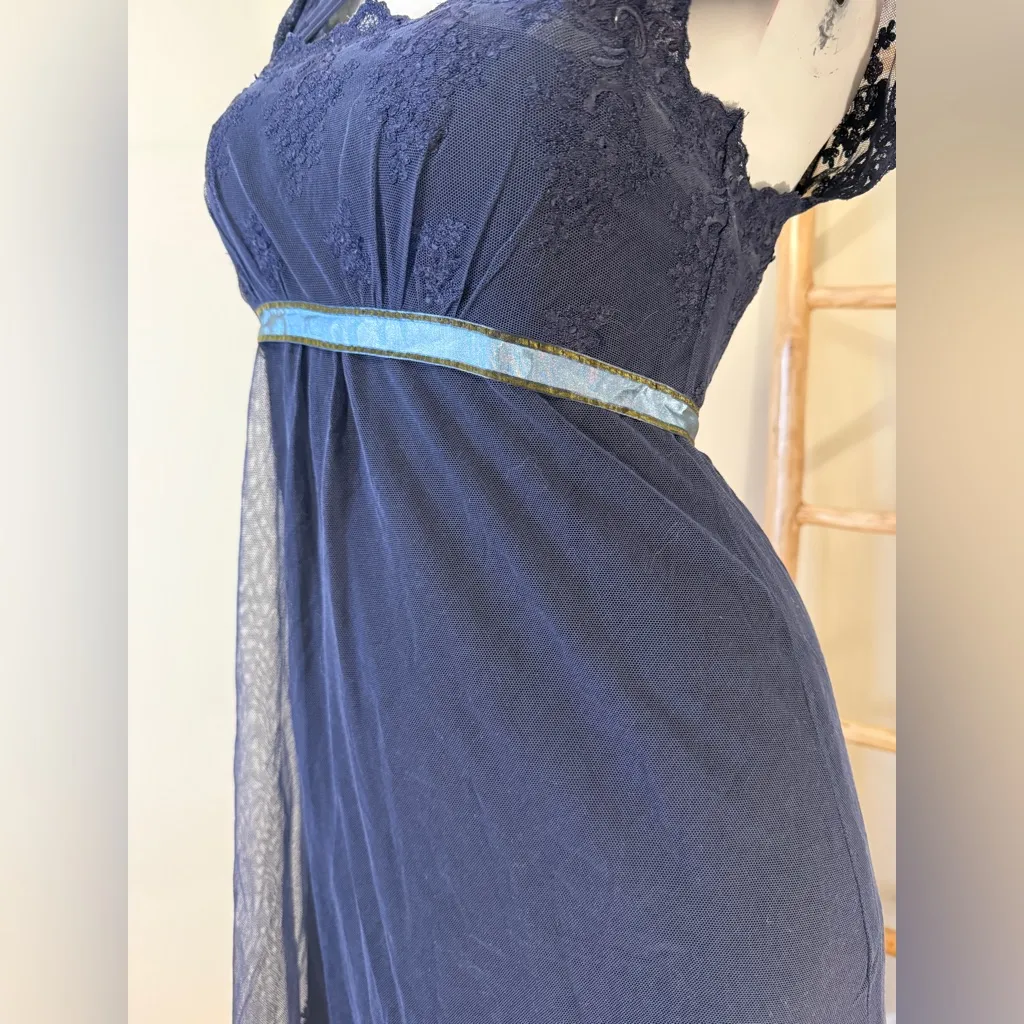 Carolina Herrera New York Vintage Cocktail Dress Blue Lace Silk Size 6 - Image 6