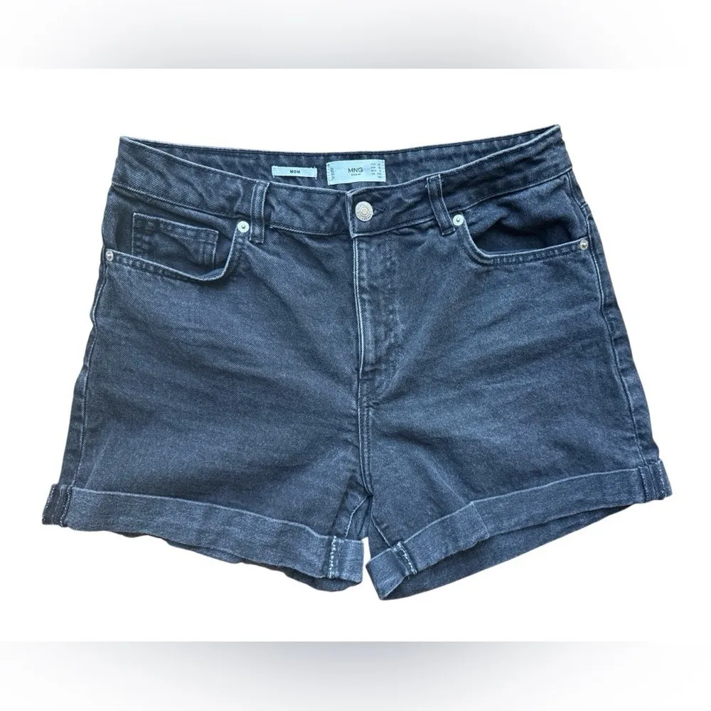 Mango Women's Black Acid Wash High Rise Mom Fit Shorts size 10, Great Condition - Image 3