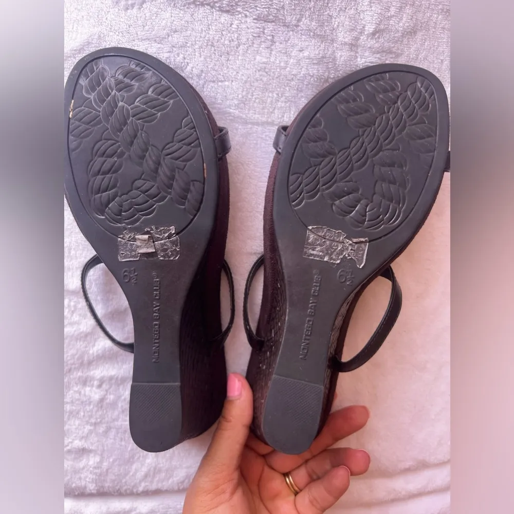 Montego Bay Club Slip on Wedge Slide Sandals Woman's size 6.5 - Image 4