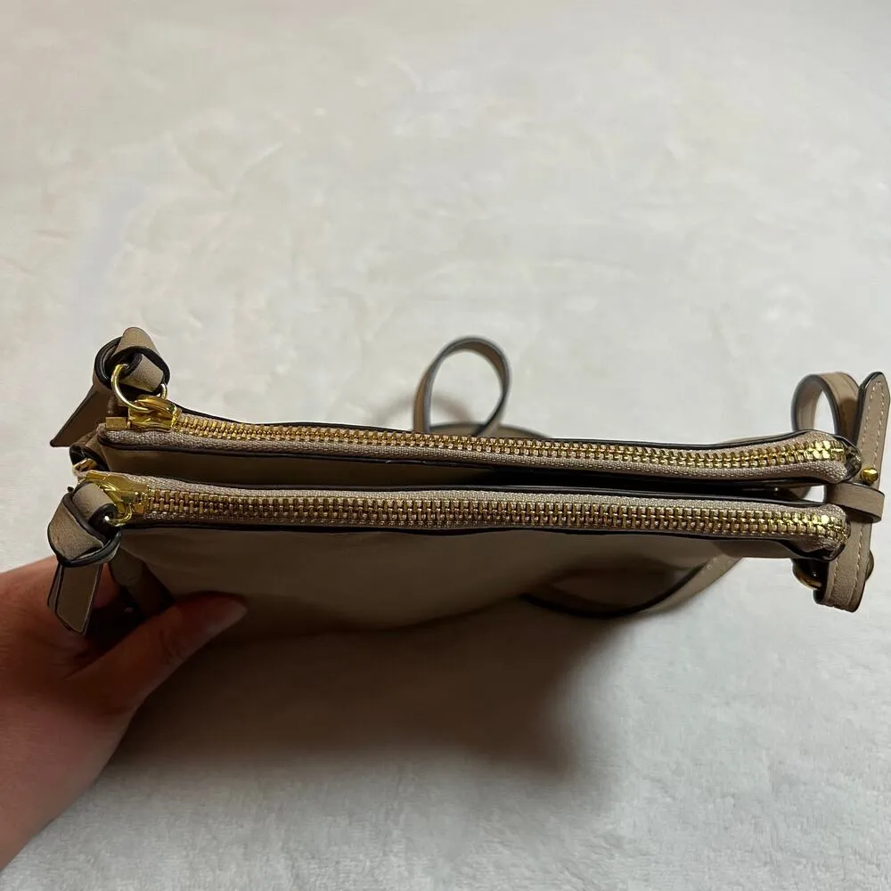 Old Navy Faux Suede Small Cross Body Purse Minimalist Neutral Casual Lightweight - Image 3