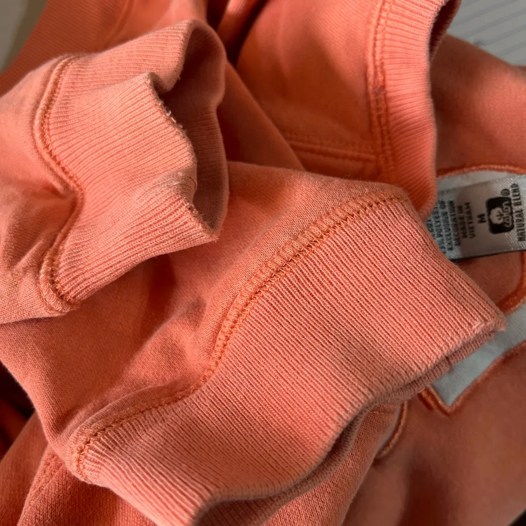 IZOD  GOLF  (M) PEACH PULLOVER SWEATSHIRT RIB TEXTURE TO SIDE PANELS PREOWNED‎ - Image 9