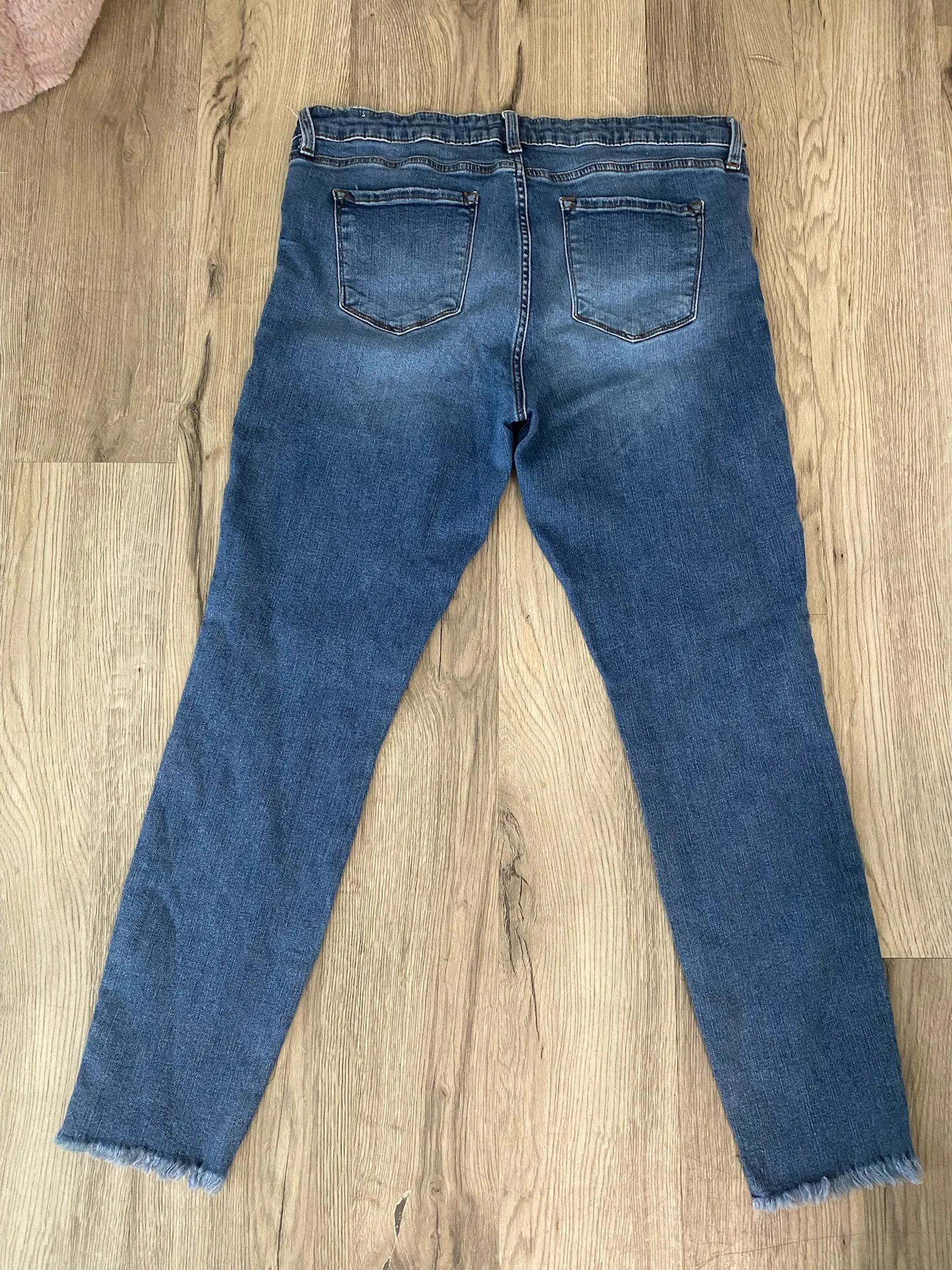 STU blue jeans - Image 3