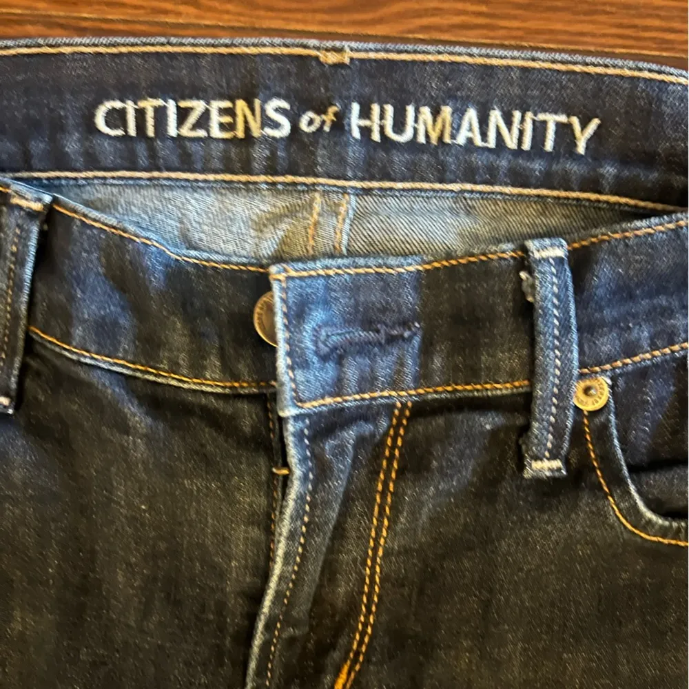 Women’s citizens of humanity blue jeans - Image 3
