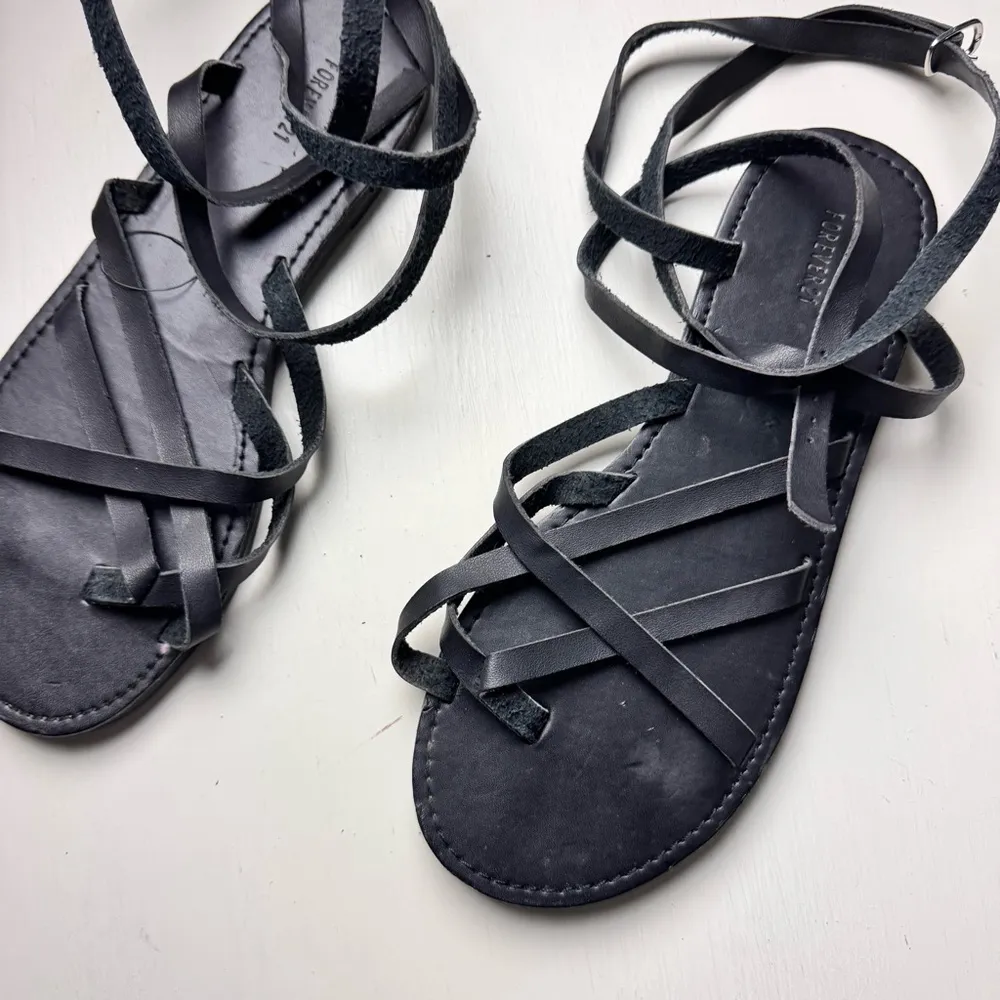 Forever 21 Black  Ankle Strap Gladiator Style Sandals Sz 7 - Image 4