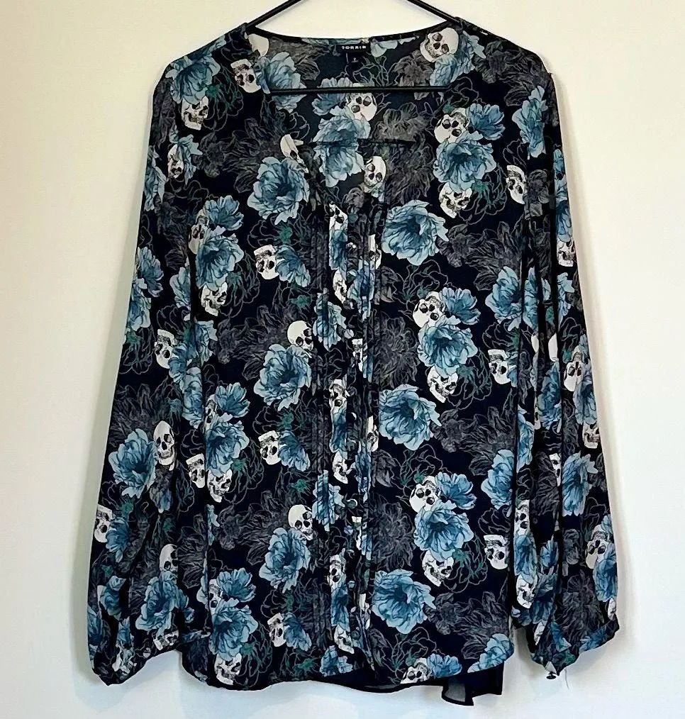 Torrid Georgette Pintuck Rose and Skull Blue and Black Blouse - Size 2 - Image 2