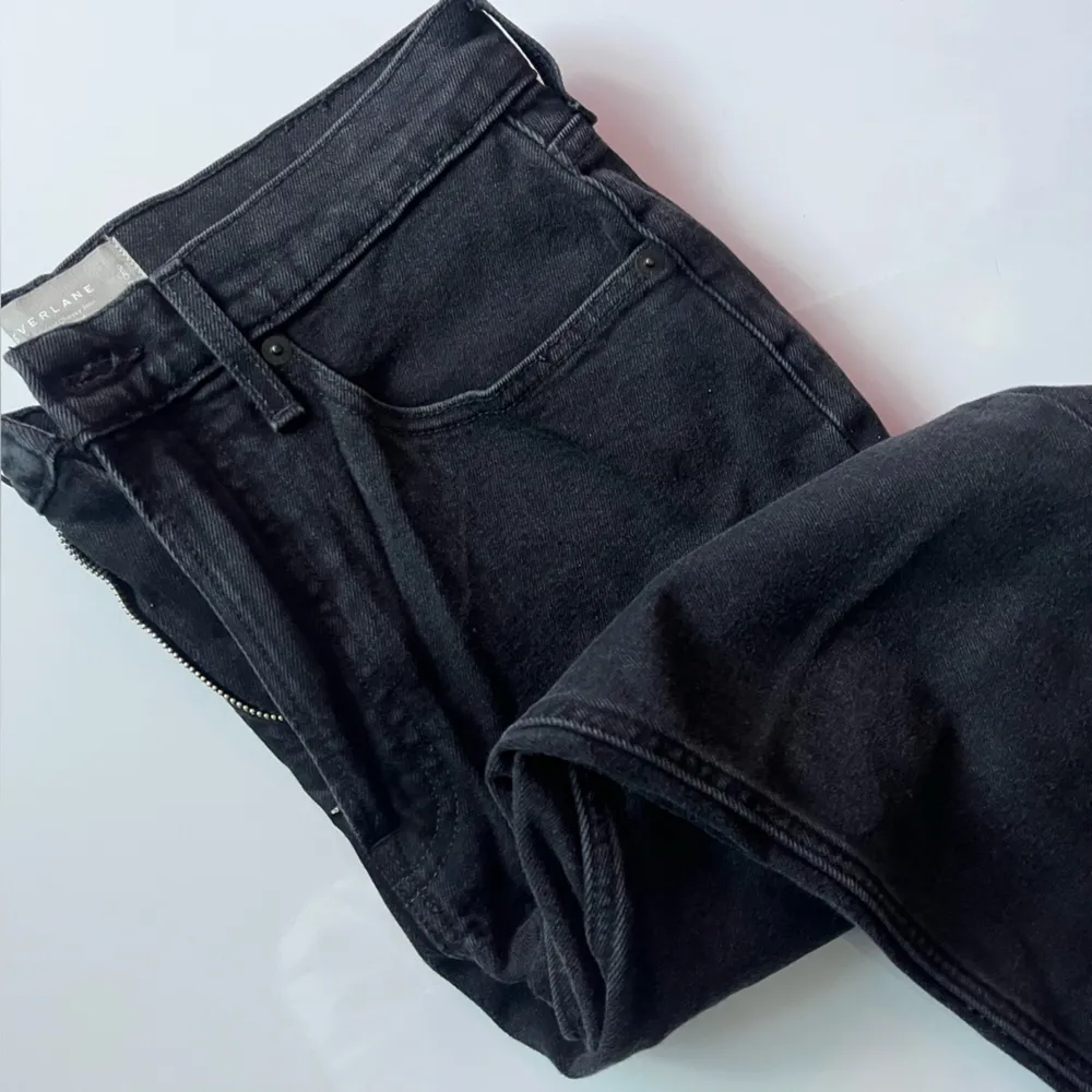 Everlane • The Original Cheeky Jean Black Women's Straight Jeans - Image 6