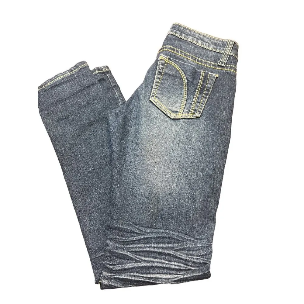 VIP Skinny Blue Jeans Distressed Embroidered Back Pockets Size 5/6 - Image 4