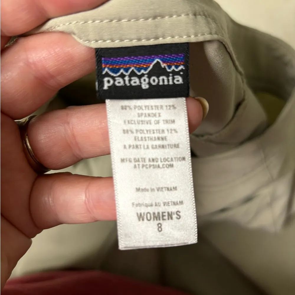 Patagonia Capri Pants Relaxed Beige Hiking Outdoors Polyester Women’s Size 8 - Image 7