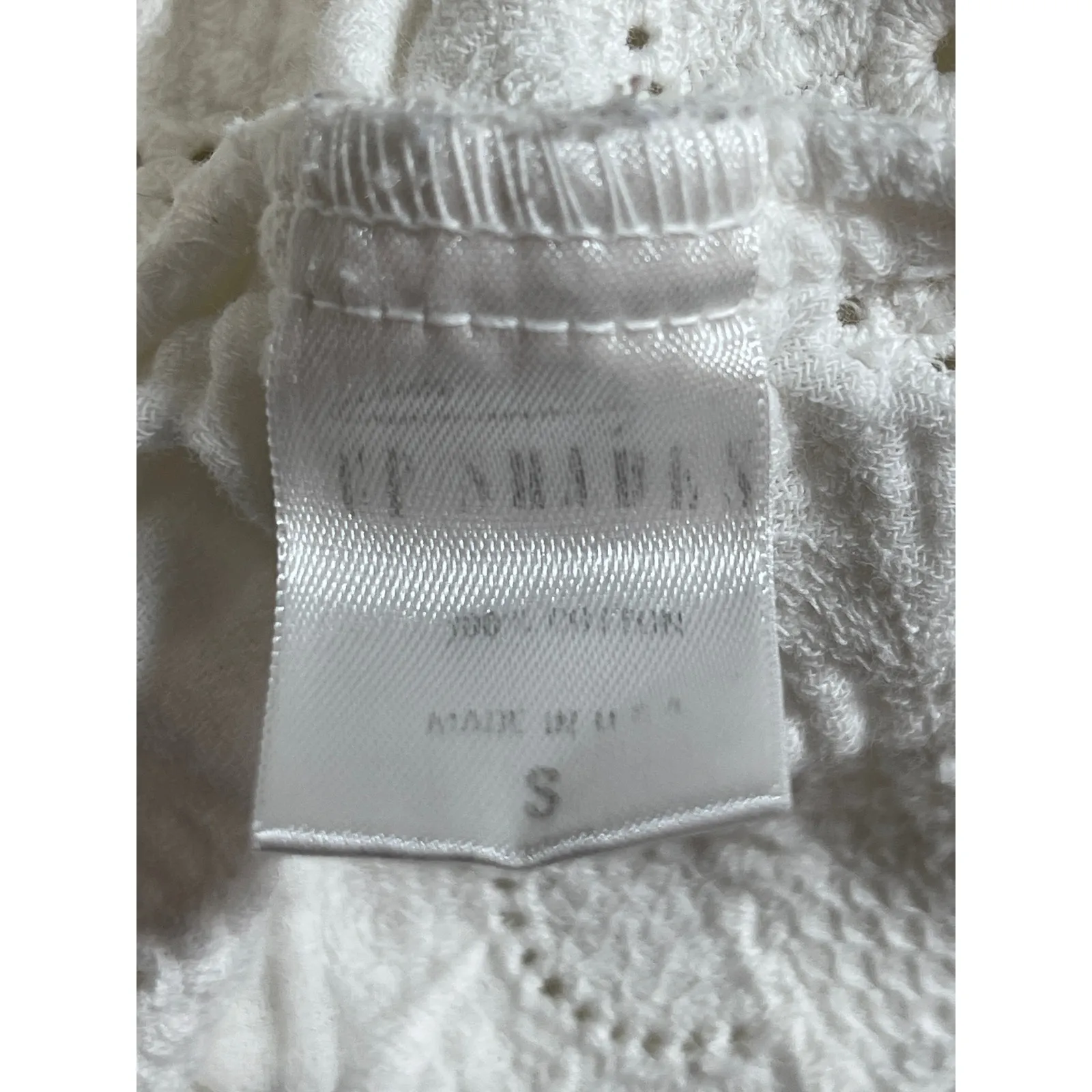 CP Shades Women's White Floral Embroidered Notch V Neck Tank Blouse Top Size S - Image 5