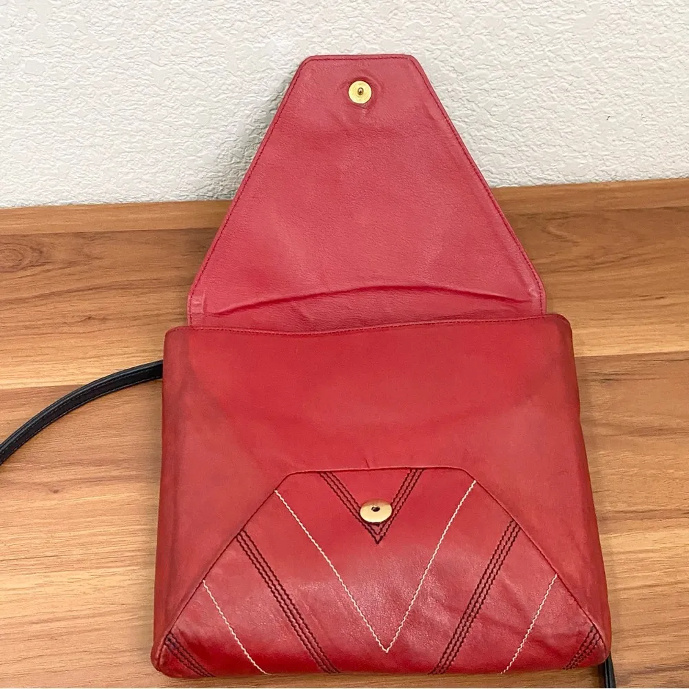 Vintage LANVIN Paris Red Leather Contrast Stitch Envelope Crossbody Bag - Image 6