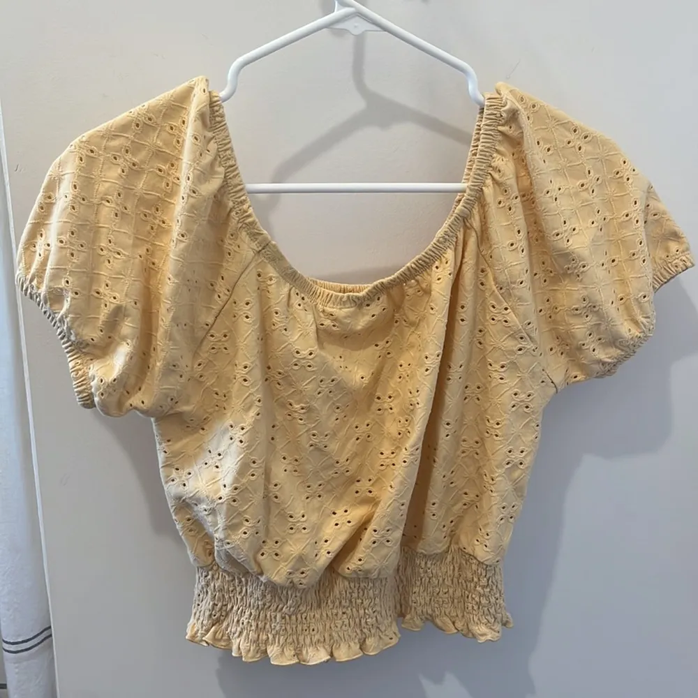 SO NWOT  Medium Top - Image 5