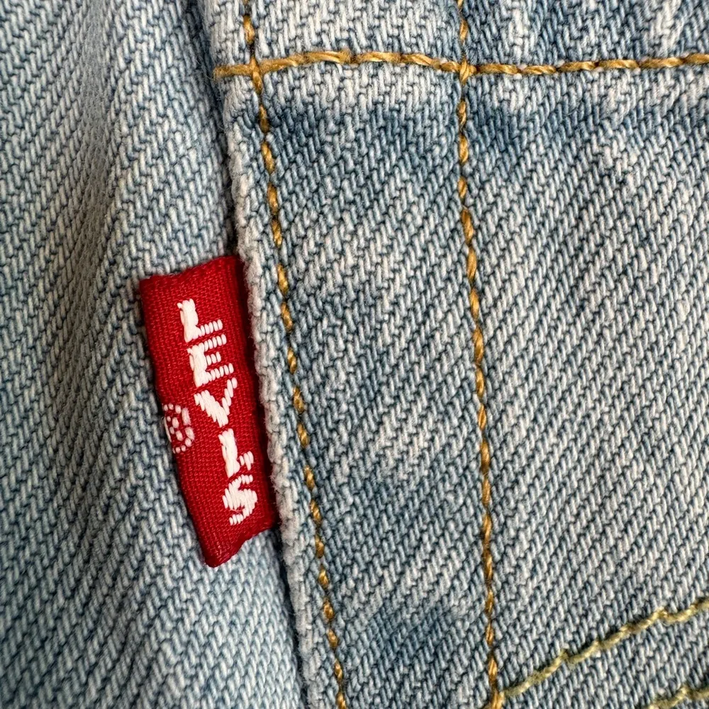 Big E Levis 501 denim jean shorts Lt blue w 32 high waisted - Image 3