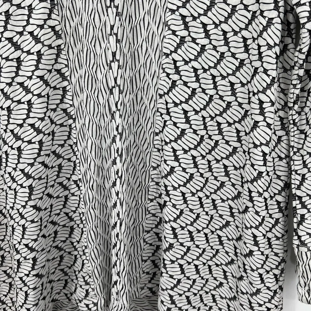 Habitat black & white patterned print blouse top faux wrap langenlook size small - Image 4