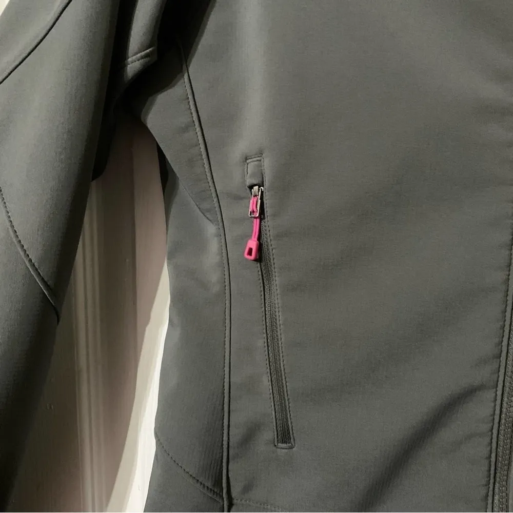 Patagonia Adze Jacket- Polartec Windbloc Softshell Grey and Pink Size Small - Image 6