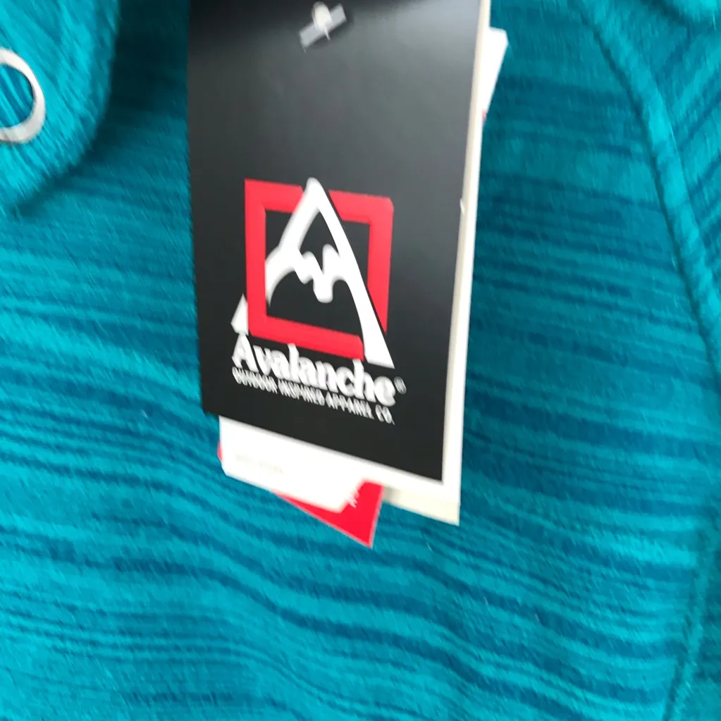 Avalanche Women's Kamnik Pullover 1/4 Zip  Fleece Jacket - Image 10