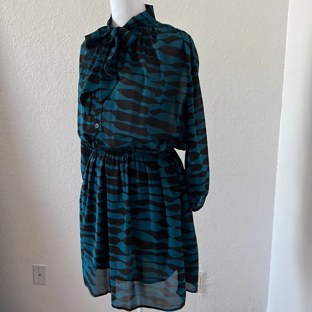 RetroLook mini dress- Collective Concepts - Image 5