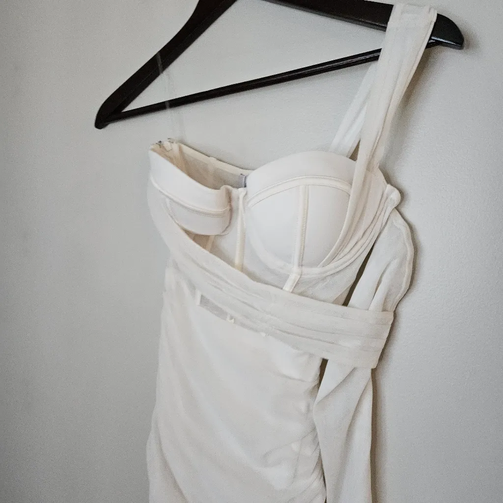 Oh Polly Dress Corset White Bodycon 4957 Batch A One Sleeve Size 0 Bridal Bach - Image 3