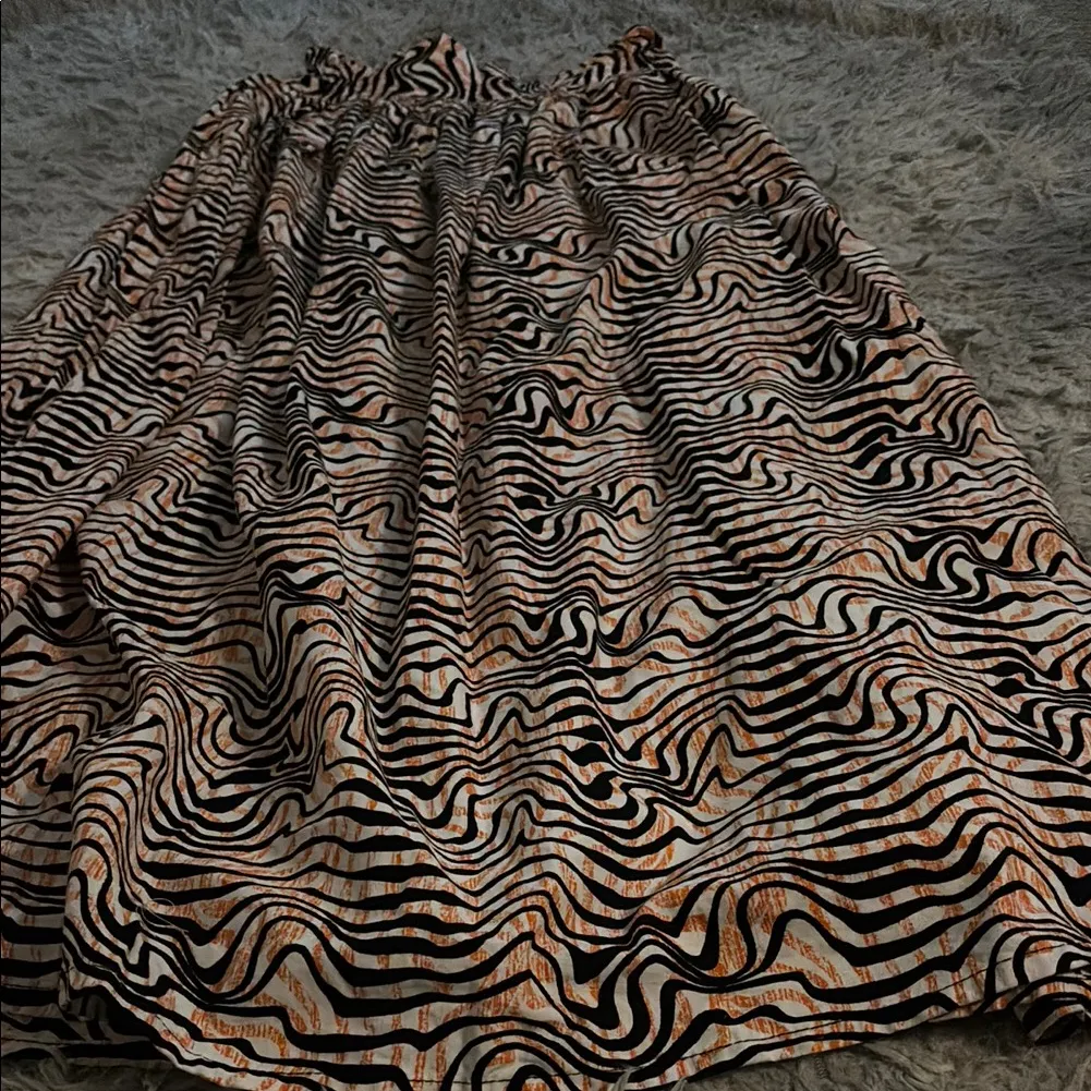 Women's Zebra Print Maxi Skirt Black Size undefined - Image 2