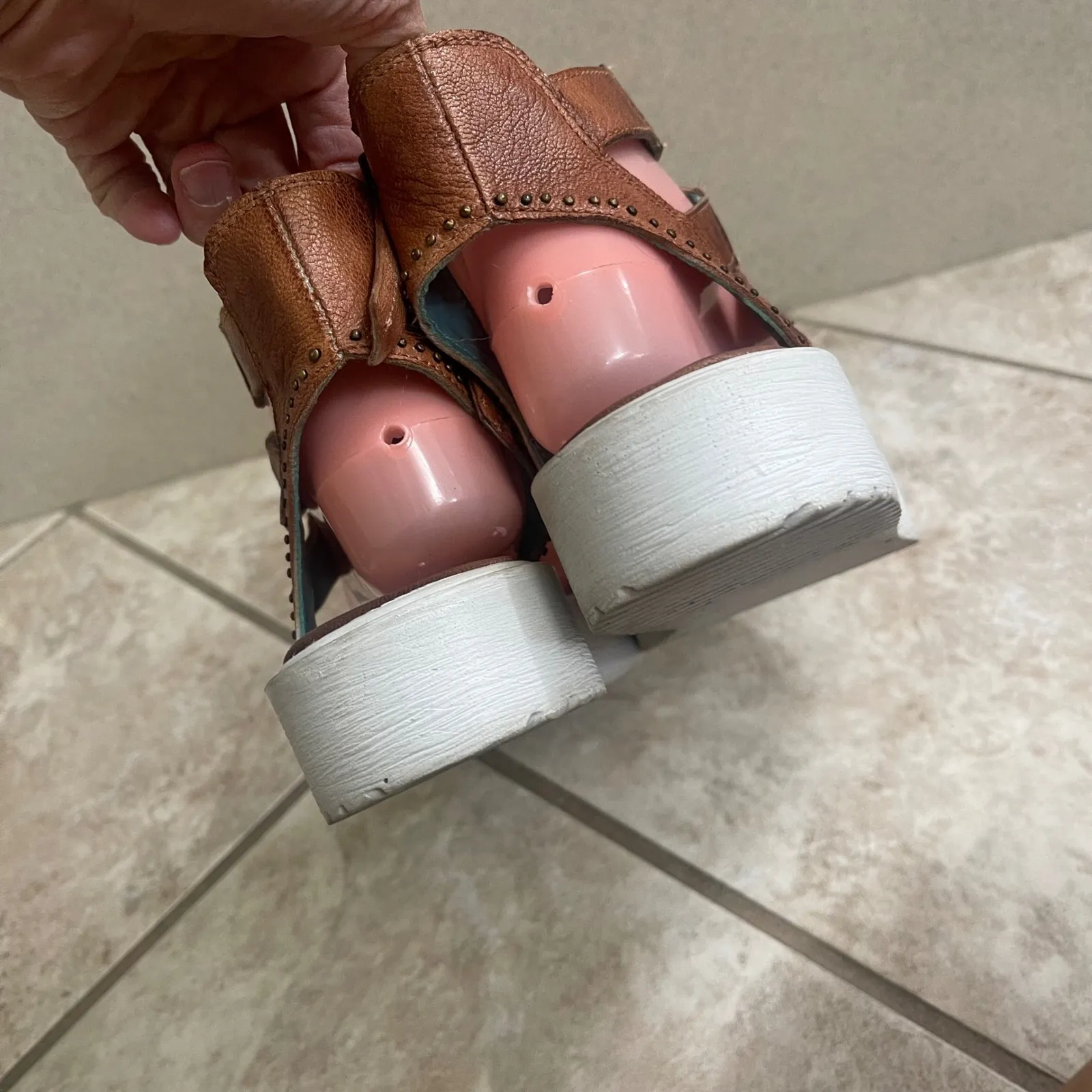 Roan By Bed Stu Carlita Studded Leather Gladiator sandals brown platform sz 8.5 - Image 4