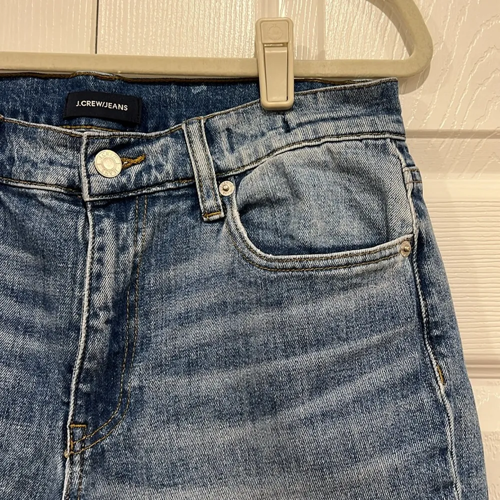 J. Crew Slim Broken-in Boyfriend Patchwork Distressed Blue Denim Jeans Size 27 - Image 4