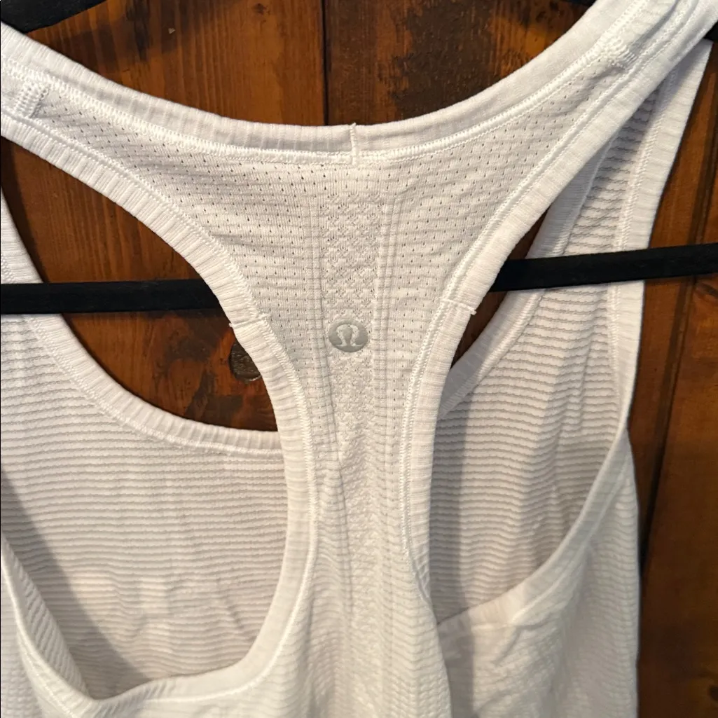Lululemon Swiftly Tech Tank Top, White “I ❤️ OC”, Size 6 - Image 5