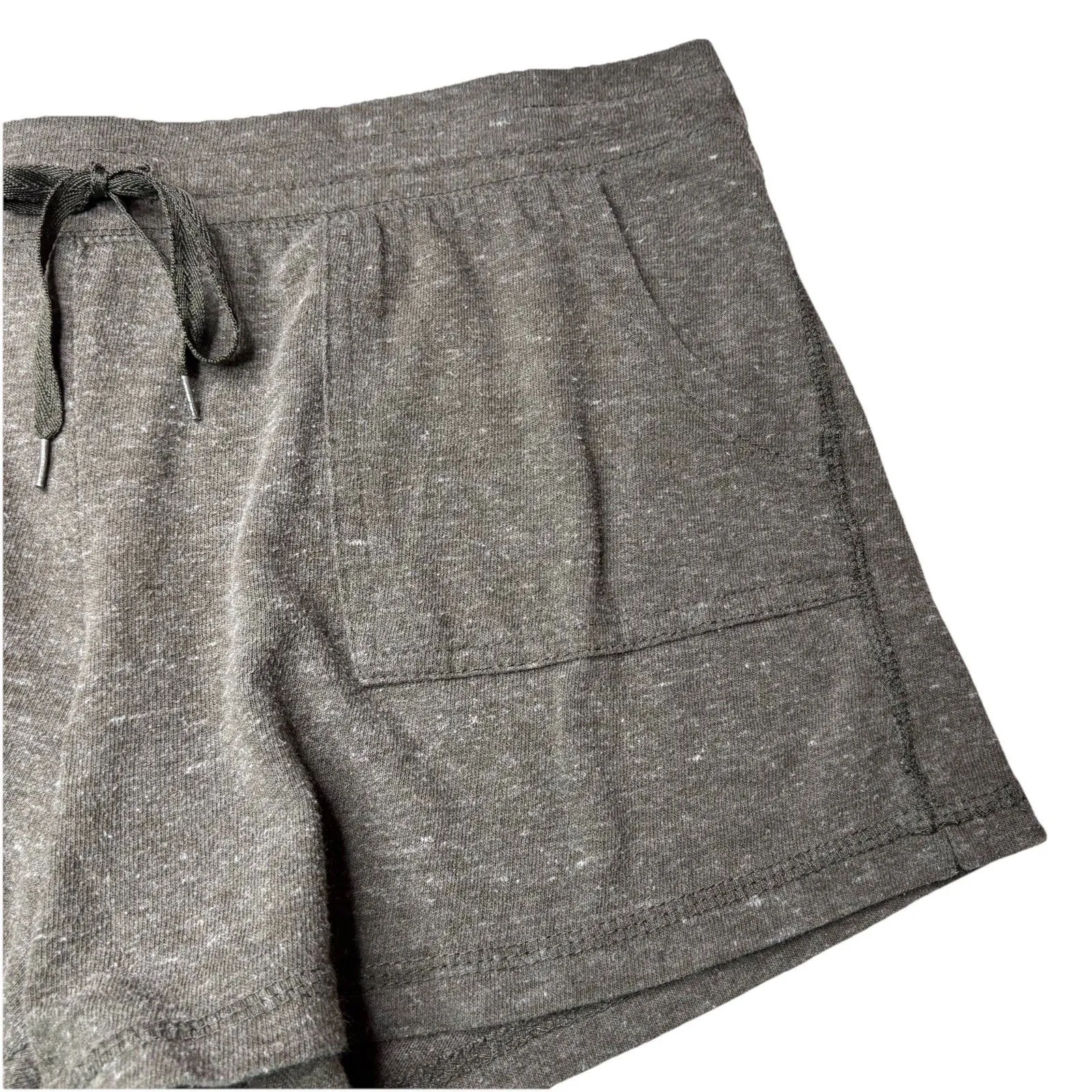 Athletic Works Shorts Sweatshorts Olive Green Pockets Size large (12-14) - Image 2