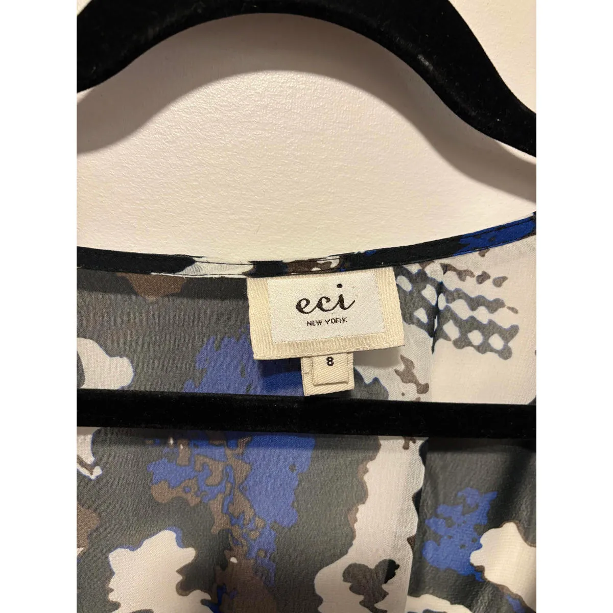 ECI Women's Sheer Printed Tunic with Embellished Bust 8/M - Image 4