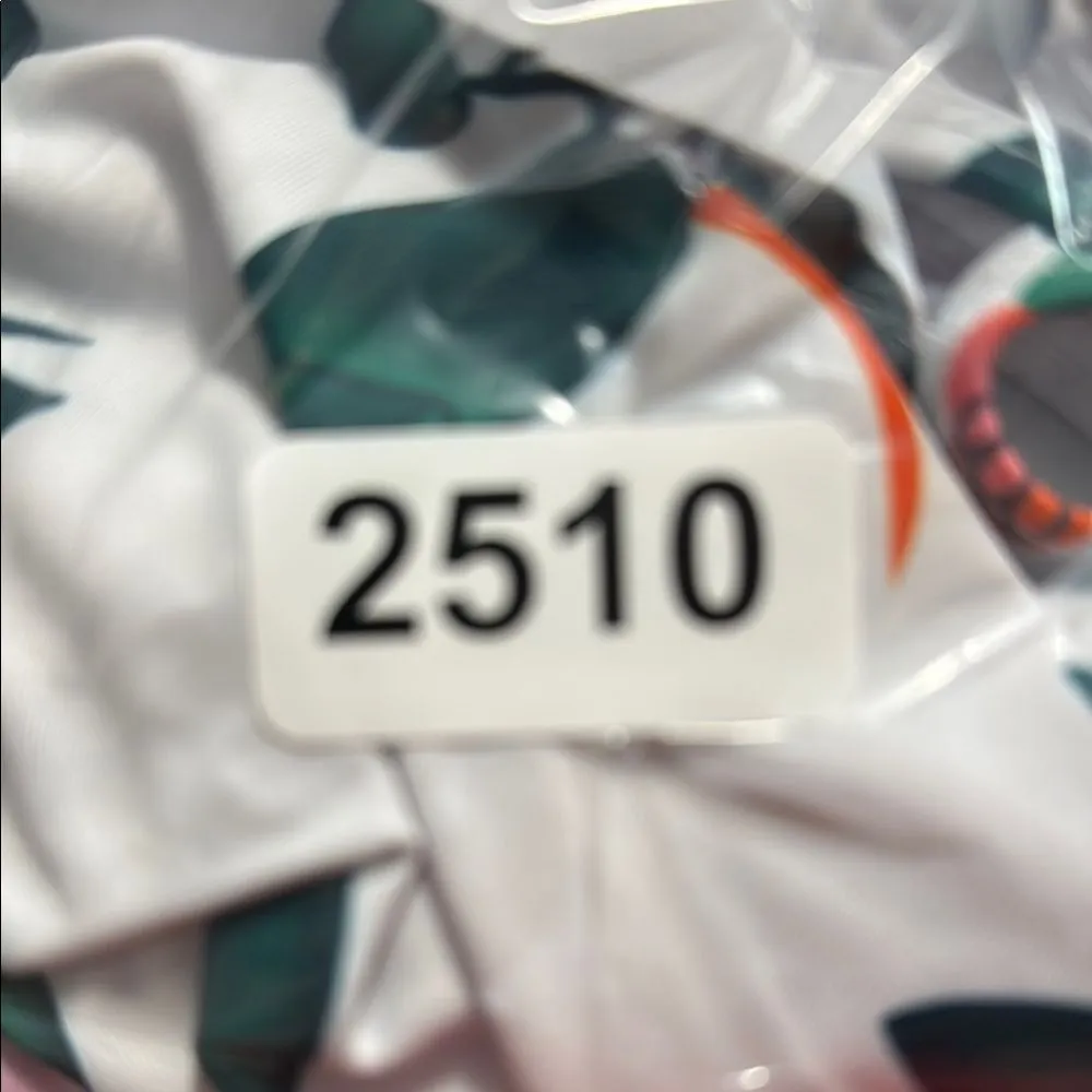 Blue‎ and Pink Crop Tie Front Tank Top Blue Size L - Image 4