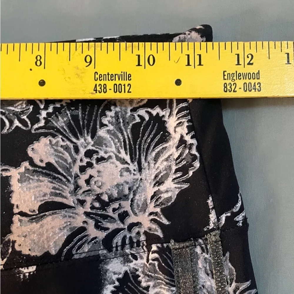 Free People Floral Black and White Leggings XS Excellent Condition‎ - Image 4
