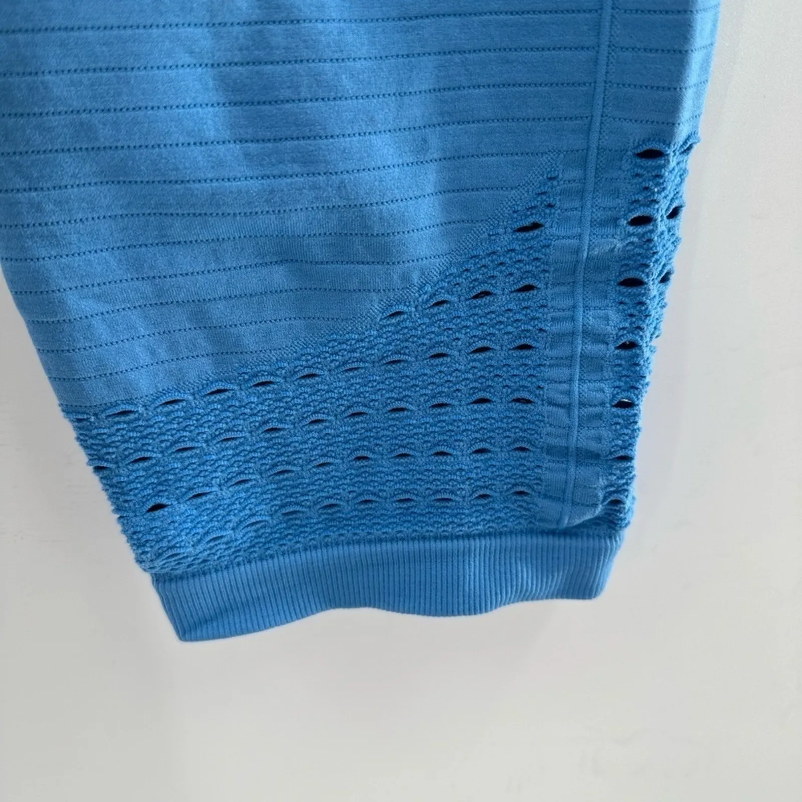 Gymshark Blue Energy Seamless High-Rise Contour Cropped Athletic Leggings - Image 3