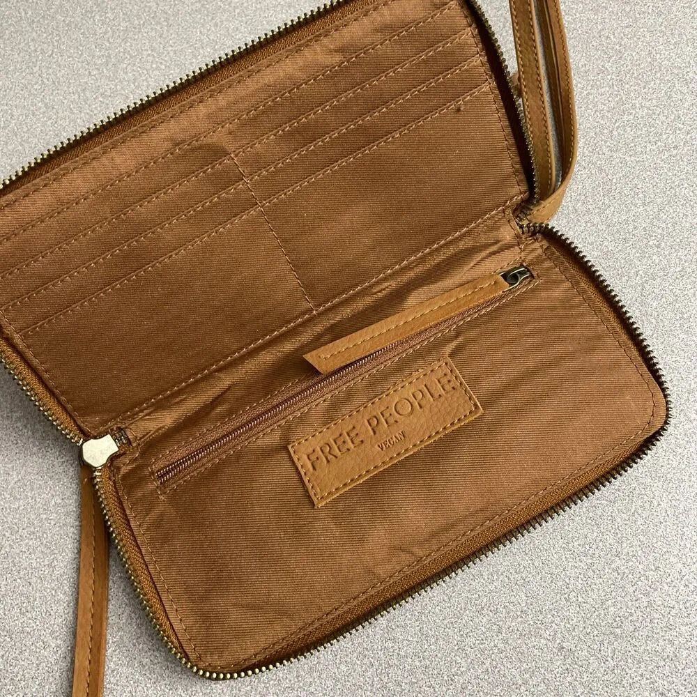 FP Free People Faux Leather Wallet Brown Brass Zip Around Boho Cards Vegan EUC - Image 8