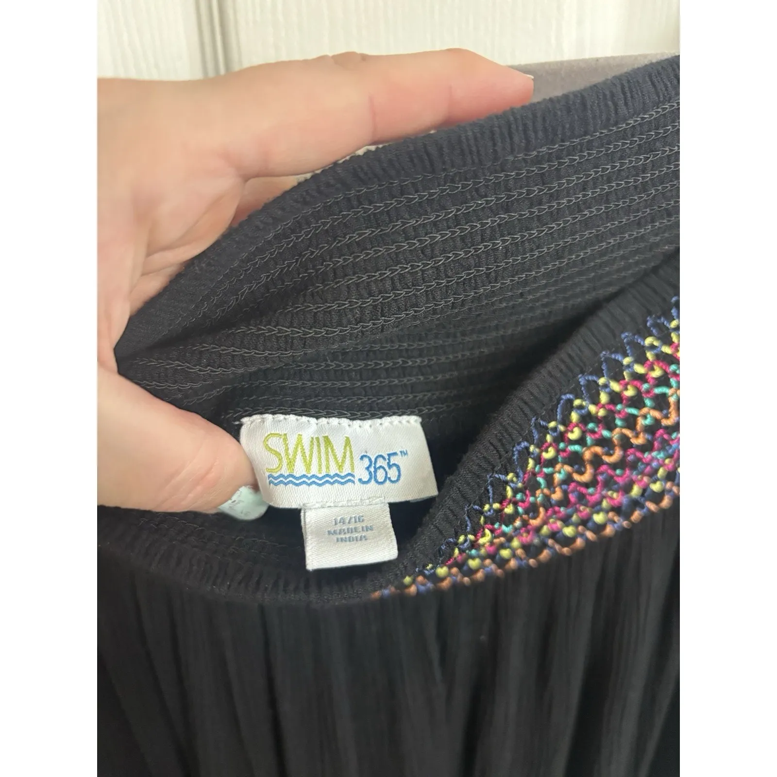 Swim 365 Black Colorful Embroidered Gauzy Swim Cover Up Size 14/16 Pockets - Image 3