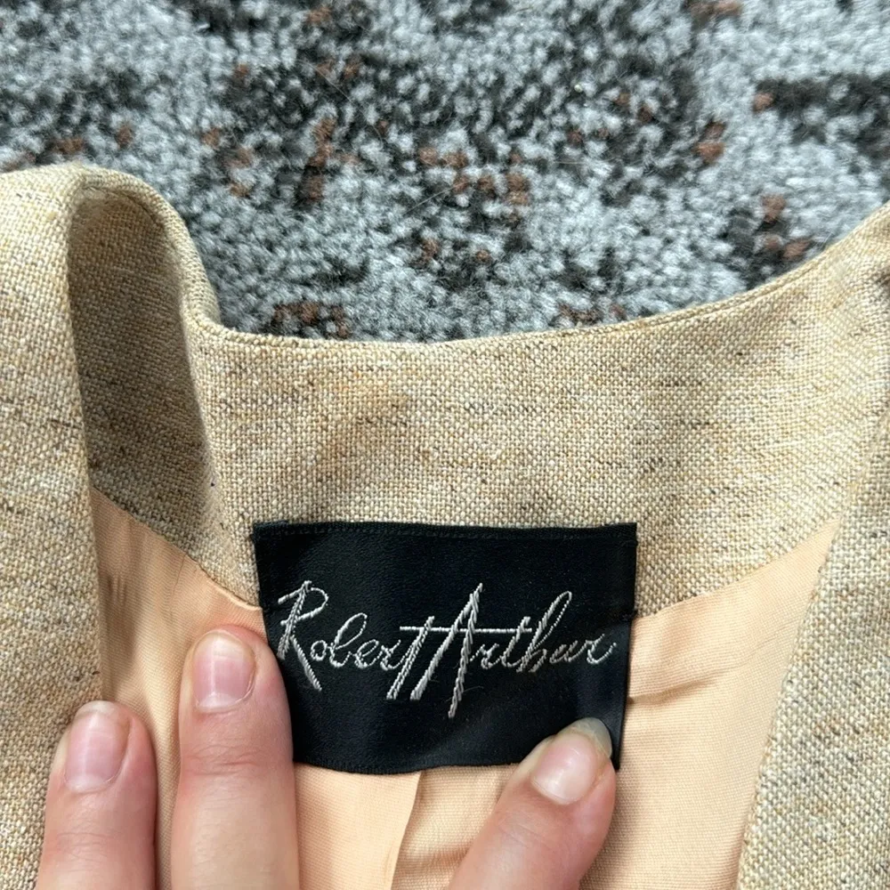 Vintage Robert Arthur Union Made Blazer and Skirt Suit Set w/ Belt Tan 12 - Image 2