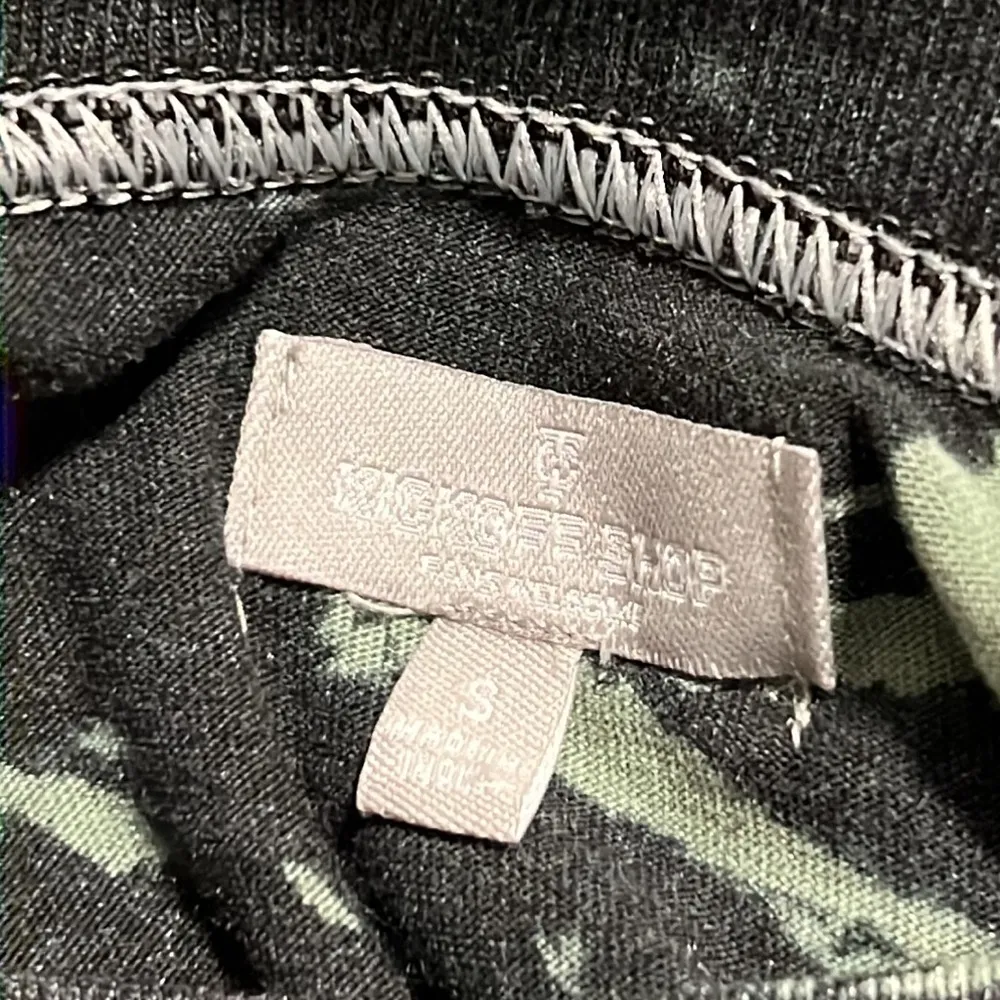 women’s small all time beer pong champ camo novelty short sleeve t shirt Black - Image 6