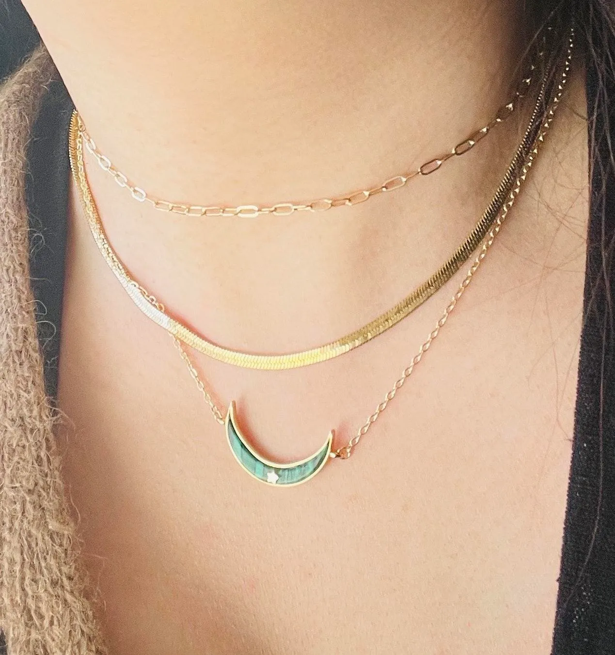 Real malachite Stone Pendant, 2 Way To Wear Moon Shape Pendant Gold - Image 7