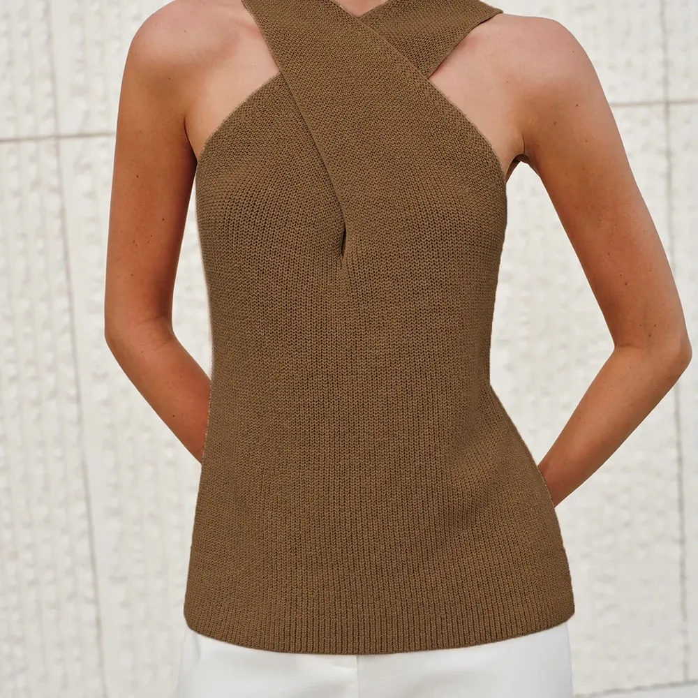 Commense Halter Cross - Image 2