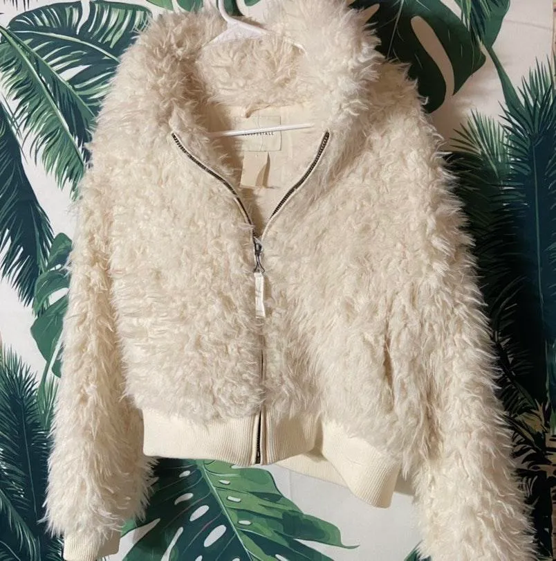 Aeropostale Faux Fur Jacket - Image 2