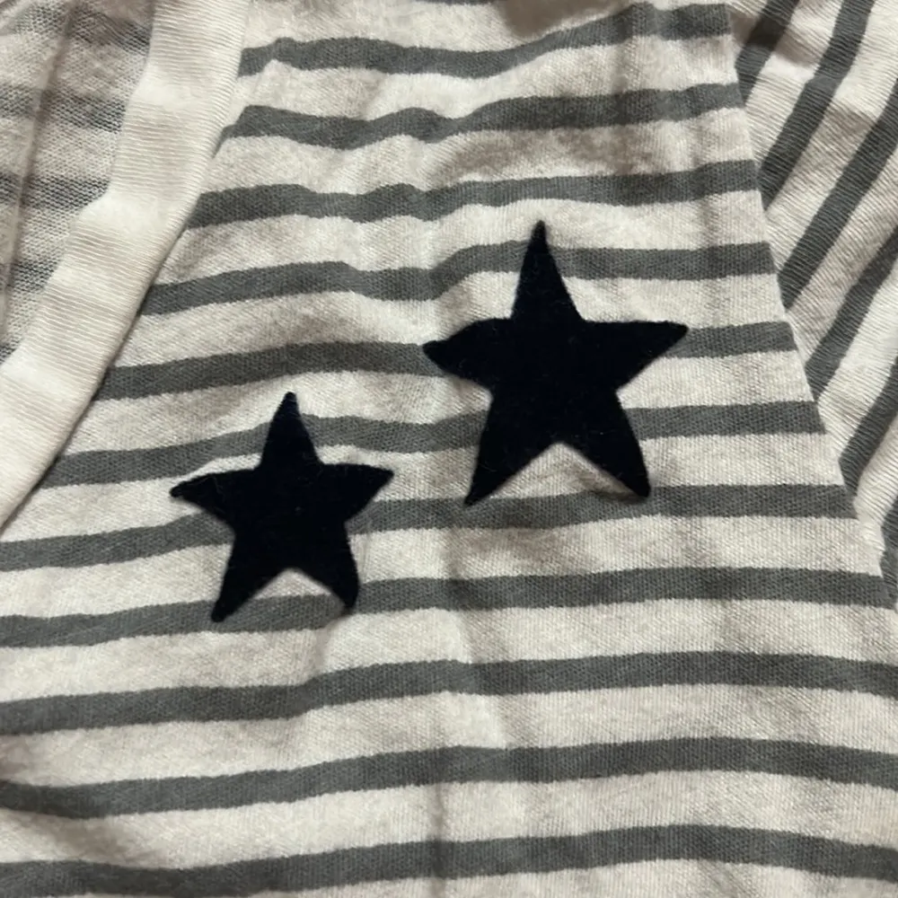 Gap  maternity tee - Image 2