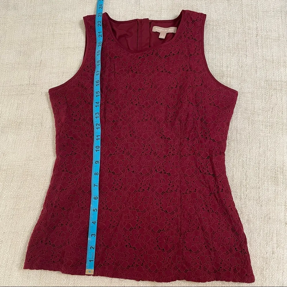 Banana Republic Sleeveless Burgundy Lace Top - Image 15