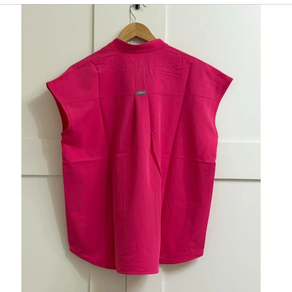 Figs Rafaela Oversized Scrub Top in Shocking Pink, Size Medium - Image 10